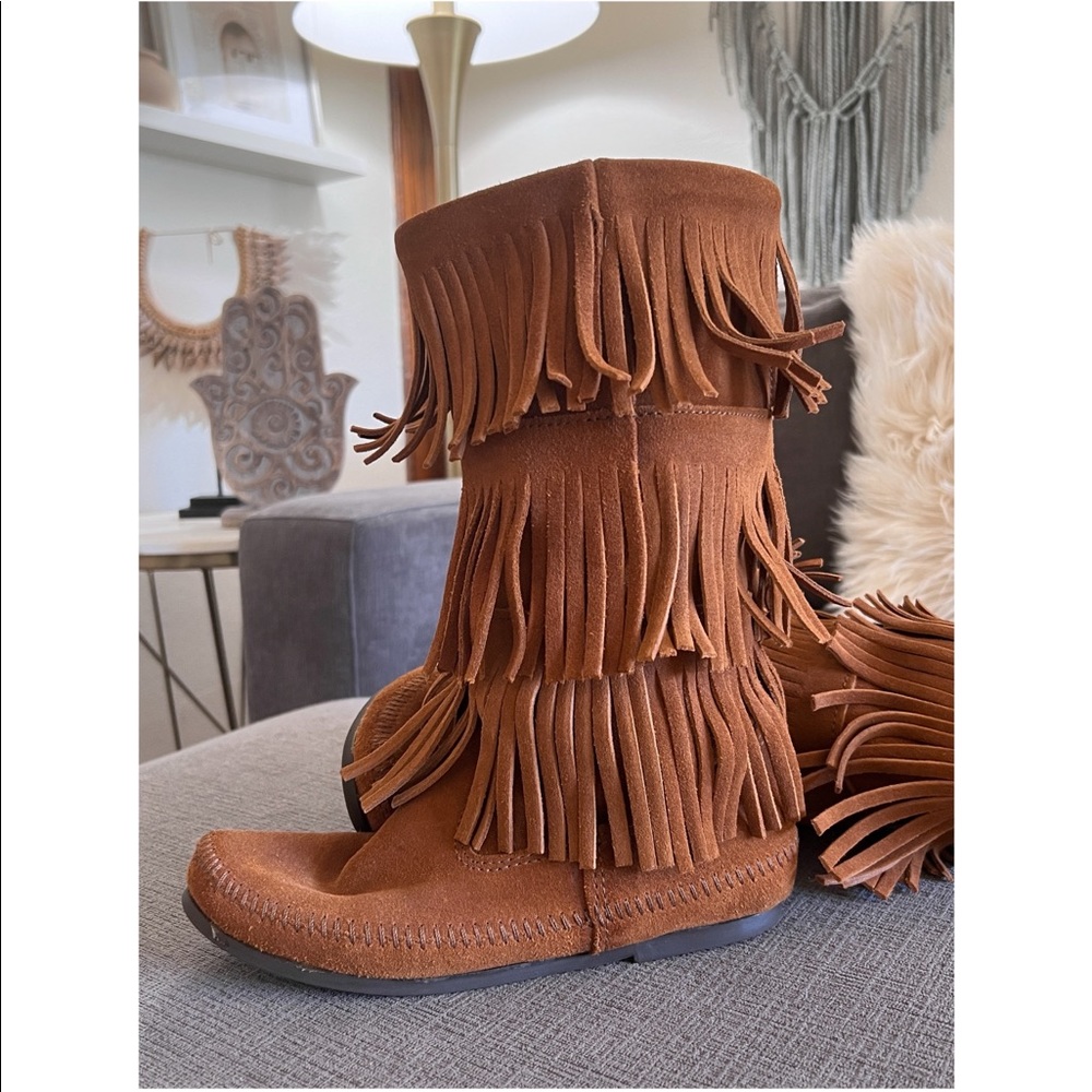 Minnetonka moccasin boots